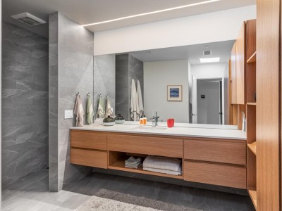 Material: Rift White Oak / Cabinet Style: Overlay / Door Style: Slab Beveled Edge