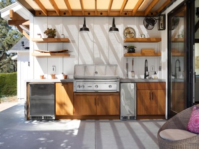 Material: Natural Cedar / Cabinet Style: Overlay / Door Style: Slab