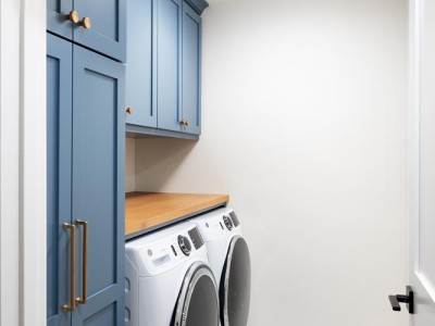 Material: Paint Grade / Rift White Oak Top