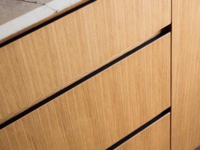 Door Style: Slab Beveled Edge