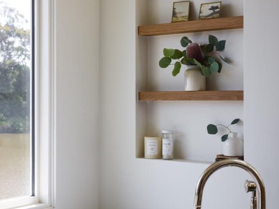 Material: Rift White Oak / Cabinet Style: Inset / Door Style: Shaker